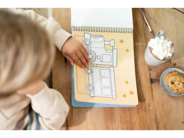 Kniha s vystrihovacími autami Jim 11