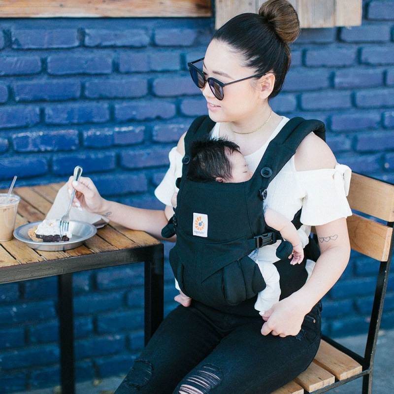 ERGOBABY | OMNI Classic Cotton - Pure Black 5
