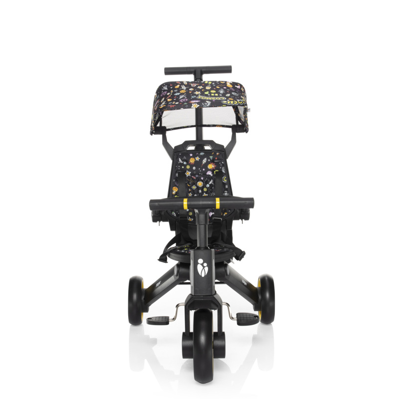 Trojkolka Nova 2, Cosmic Black 1