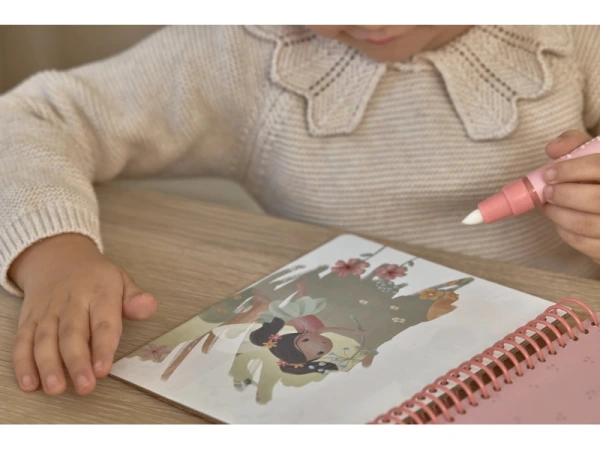 Kníha kúzlenia s vodou Rosa Fairy Garden 4