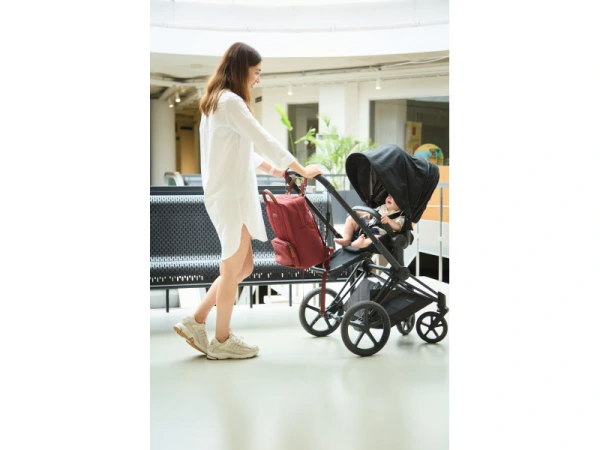 Prebaľovací batoh Family Club Signature Urban Burgundy 12