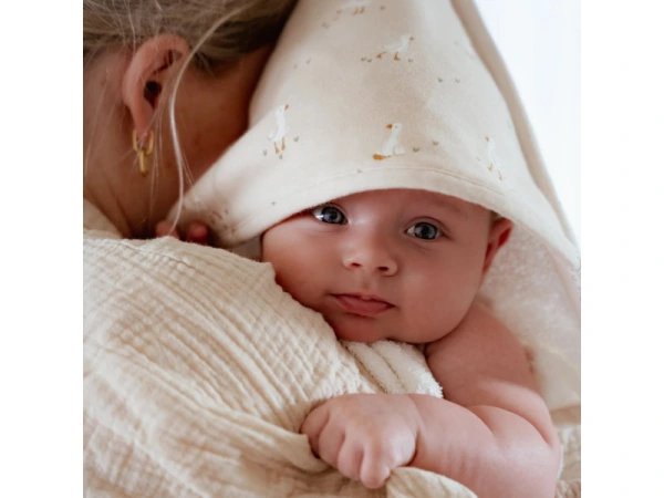 Osuška s kapucňou 75x75 cm Husa Newborn Naturals 7