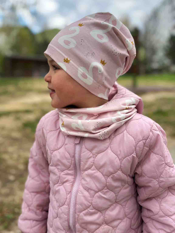 Bavlnená detská čiapka jednovrstvová BySues RUŽOVÉ LABUŤKY 2