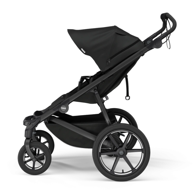 THULE Urban Glide 4-wheel športový kočík – Black on Black 1