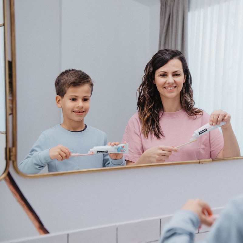 SUAVINEX | Detská zubná pasta JUNIOR s jahodovou príchuťou - 75 ml 8