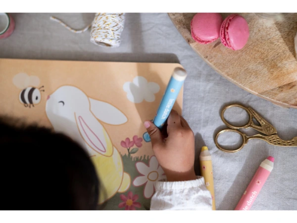 Omaľovánky s pastelkami Záhrada Rosa 11