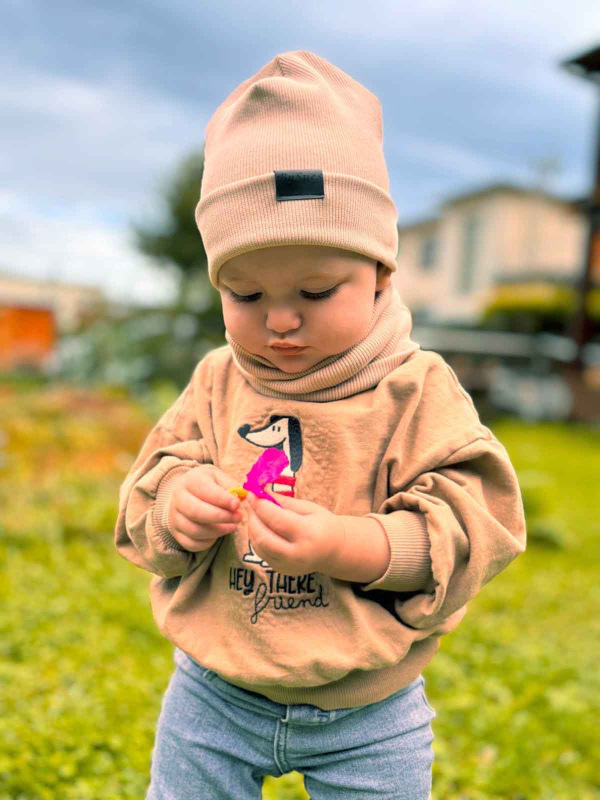 Bavlnená detská čiapka rebro - LATTE