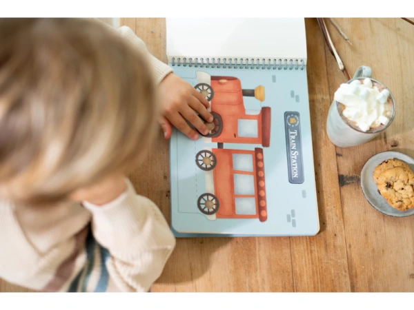 Kniha s vystrihovacími autami Jim 12