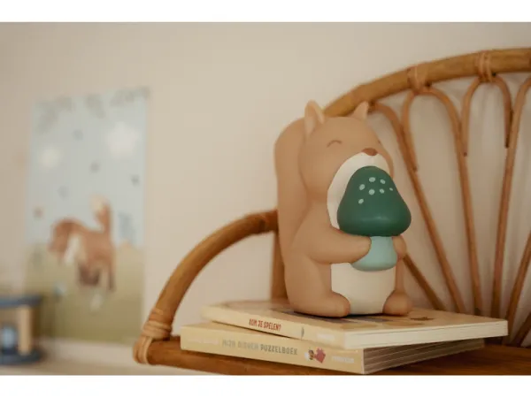Nočné svetlo veverička Forest Friends 1