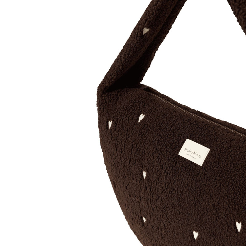 STUDIO NOOS - Teddy Cross Body Bag | Chocolate Hearts 3