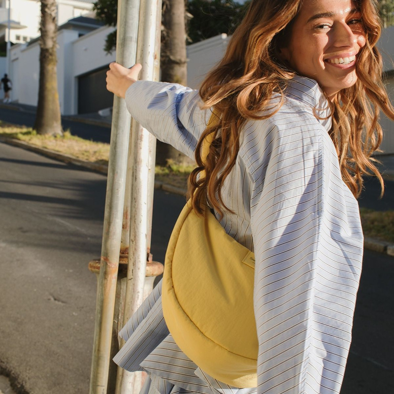 STUDIO NOOS - Puffy FANNY PACK kabelka | Textured Butter Yellow 1