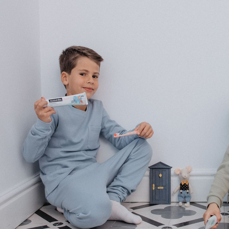 SUAVINEX | Detská zubná pasta JUNIOR s jahodovou príchuťou - 75 ml 3