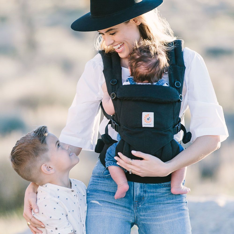 ERGOBABY | OMNI Classic Cotton - Pure Black 4