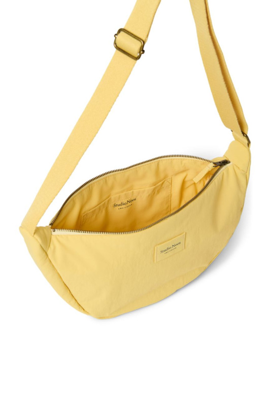 STUDIO NOOS - Puffy FANNY PACK kabelka | Textured Butter Yellow 7
