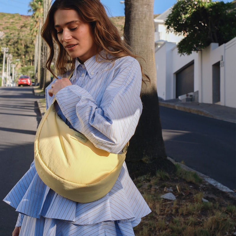 STUDIO NOOS - Puffy FANNY PACK kabelka | Textured Butter Yellow 5