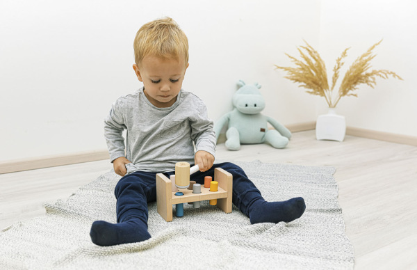 Dřevěná zatloukačka, Nailer 7