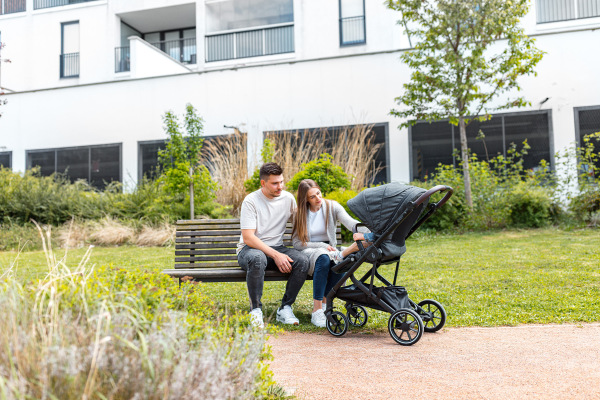 Kočík Quest, Vulcan Black/Silver 20