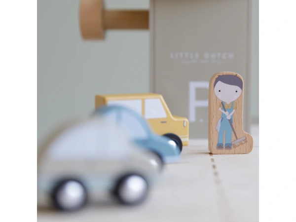 Vláčiková dráha - Garáže 8