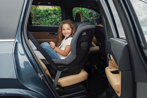 Autosedačka Safe-Way M, Space Black 7