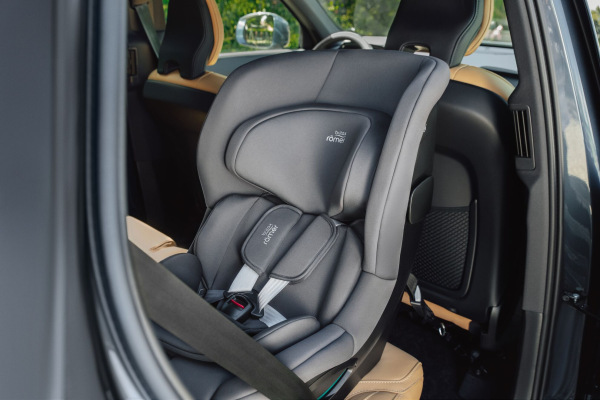 Autosedačka Safe-Way M, Space Black 8