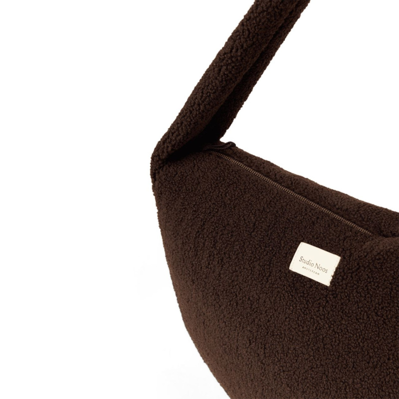 STUDIO NOOS - Teddy Cross Body Bag | Chocolate 3