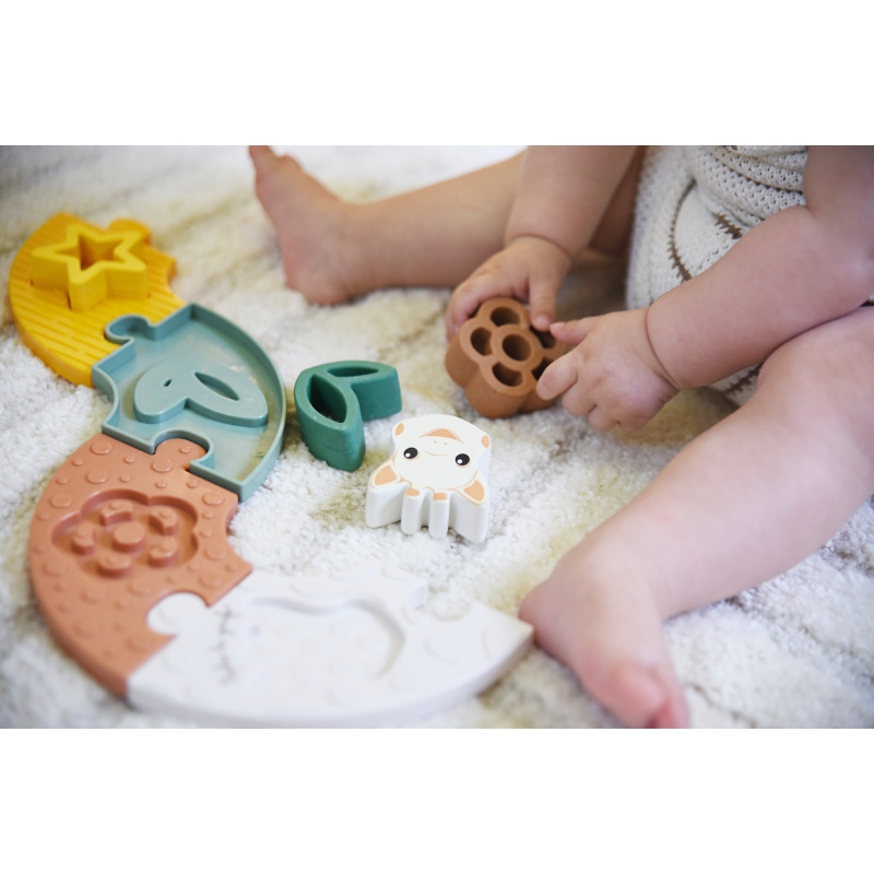 Vulli Moje prvé puzzle žirafa Sophie 8