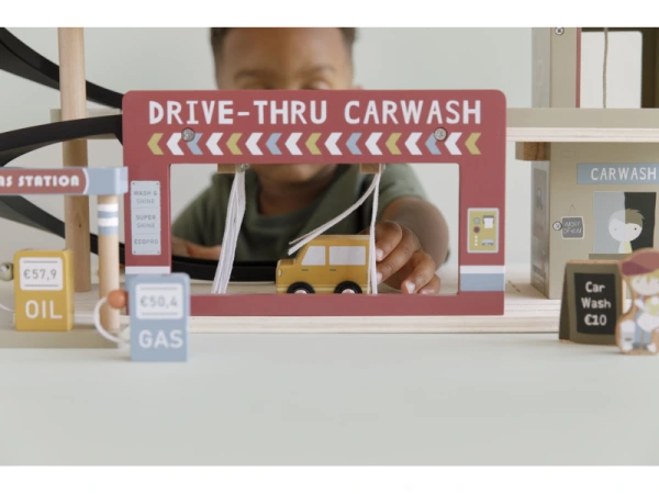 Vláčiková dráha - Garáže 5