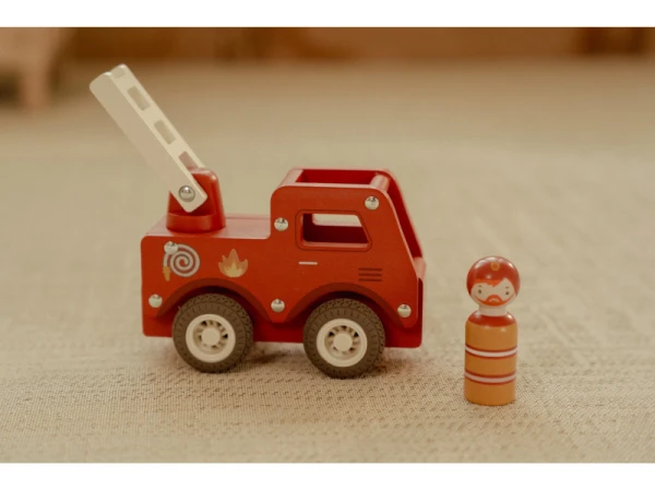 Hasičské auto drevené 13