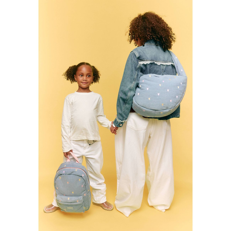 STUDIO NOOS - Denim Midi BACKPACK - batôžtek s predným vreckom | Hearts Light Blue Hearts 6