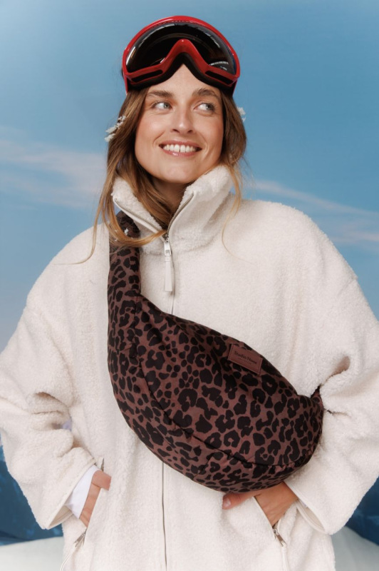 STUDIO NOOS - Puffy Mini Cross Body Bag | Red Leopard 1