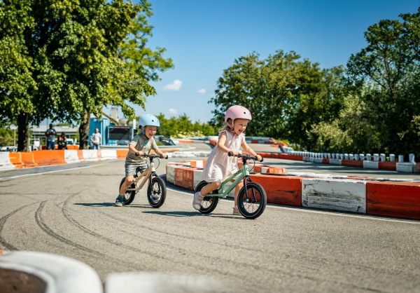 Odrážadlo Racer s brzdou, Sand Beige 6