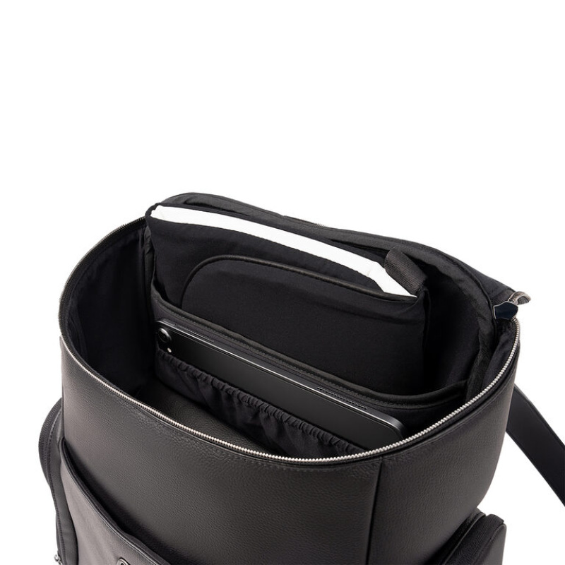 Nuna essential bag caviar 2