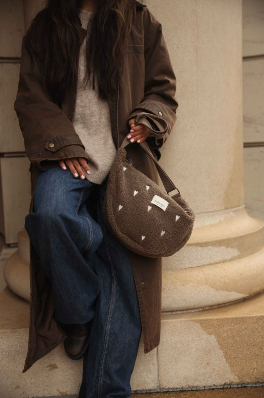 STUDIO NOOS - Teddy Hearts Adult FANNY kabelka | Brown Hearts 6