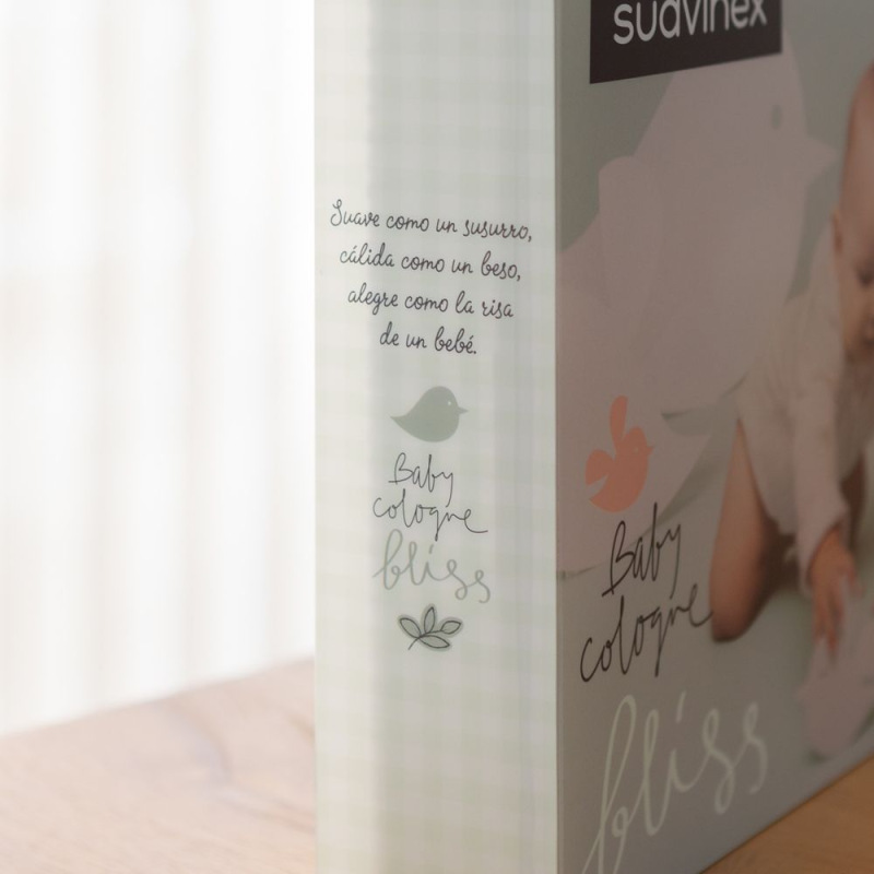 SUAVINEX | SET HYDRATAČNEJ EMULZIE 300ML + KRÉMOVÝ ČISTIACI GÉL 300ML + KOLÍNSKA VODA BLISS 100ML 8