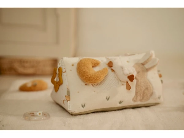 Vankúšik trojhranný s aktivitami Newborn Naturals 10