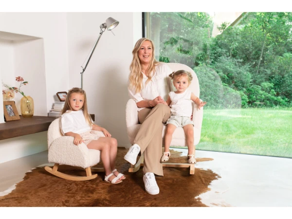 Kreslo detské hojdacie Teddy Off White 9