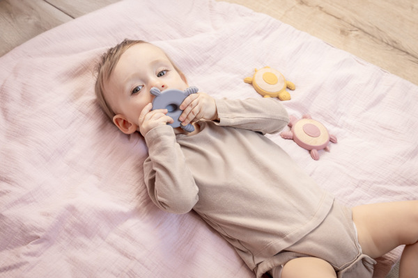 Silikónové drevené hryzátko Turtle, Mustard Yellow 8