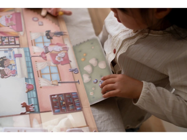 Knižka so samolepkami Dom Rosa 12