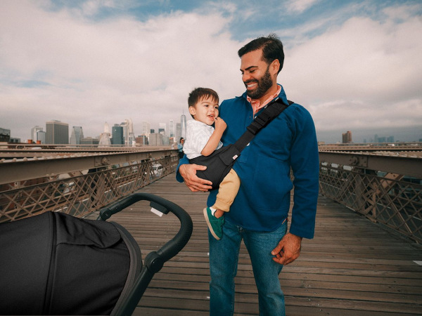 ERGOBABY | SLING - Upsie sling nosič - Onyx Black 5