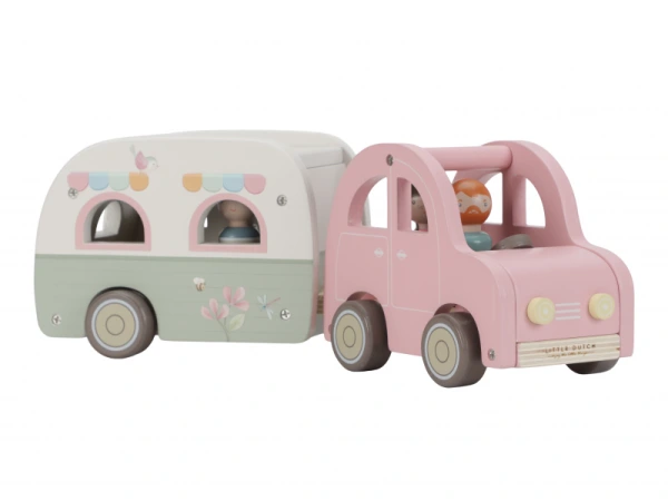 Auto s karavanom drevené 4