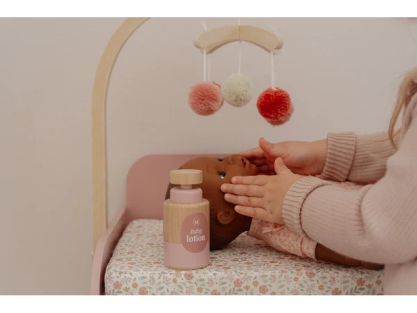 Prebaľovací pult pre bábiky drevený Soft Flowers 10