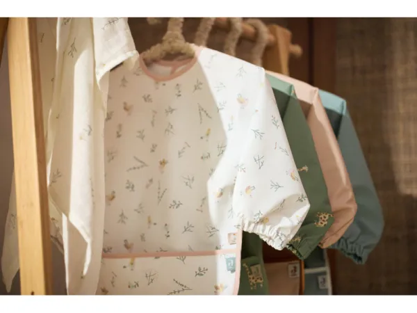 Podbradník s rukávmi Sleeves Lovely Birds 3