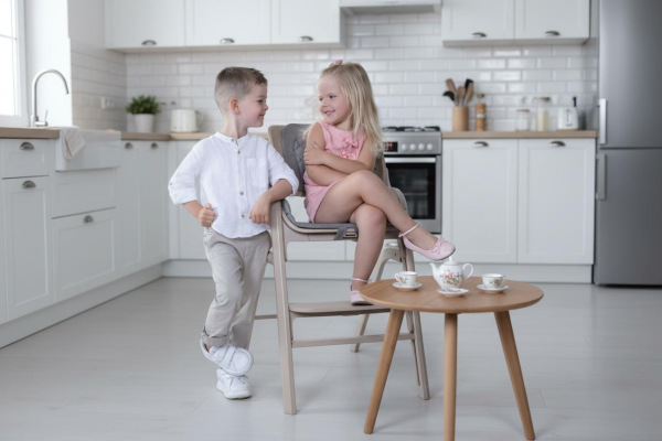 Detská stolička Inspira, Berry Black 7