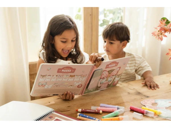 Kniha s vystrihovacími maskami Rosa 18