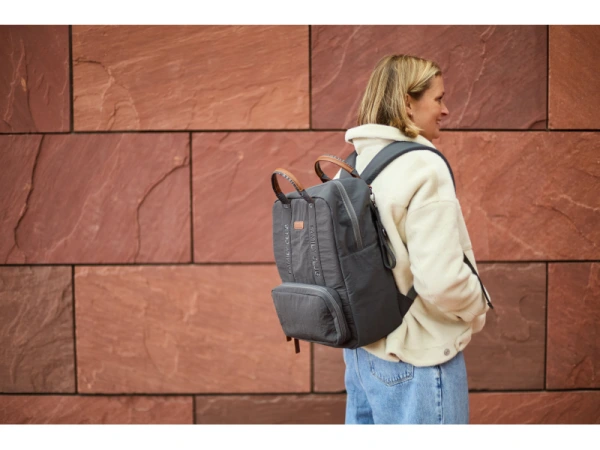 Prebaľovací batoh Family Club Signature Urban Dark Grey 11