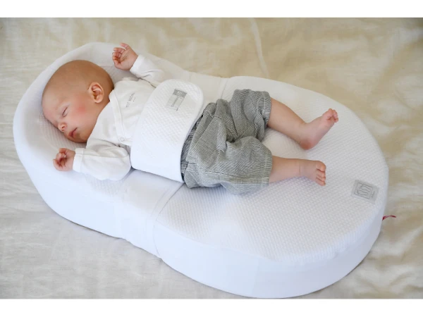 CocoonaBaby podložka + povlak Moon & Stars 2
