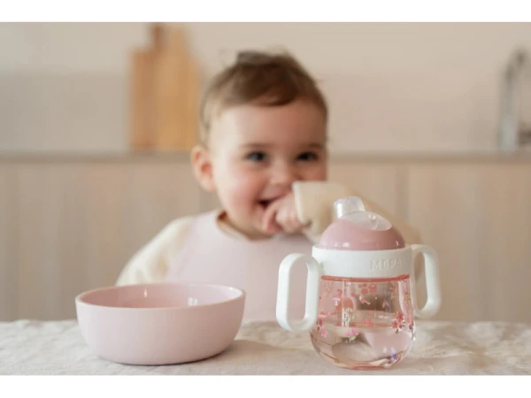 Hrnček s náustkom 200 ml Fairy Garden 1