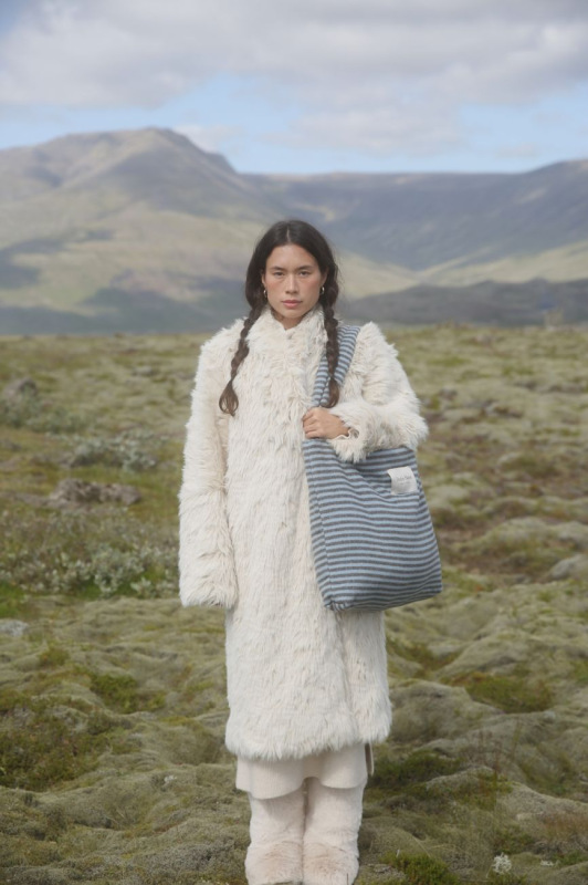 STUDIO NOOS - VLNENÁ MOM BAG | Stripy Wool l Light blue Brown 1