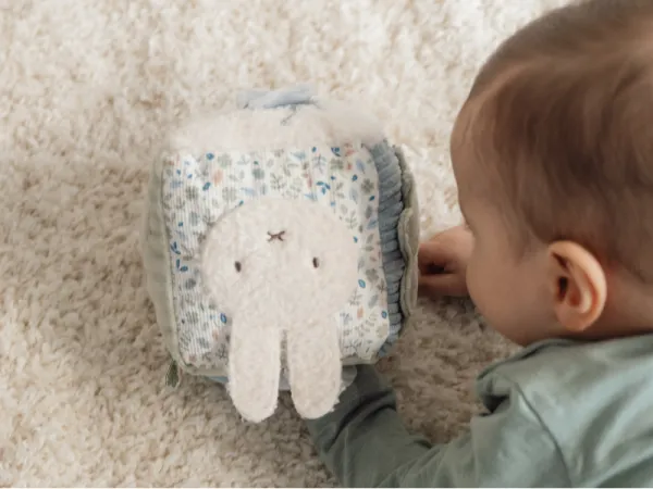 Kocka textilna králiček Miffy Lucky Leaves 8