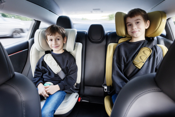 Autosedačka Matrix i-Size, Coral Pink 9